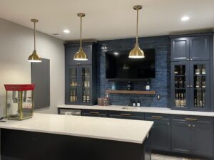 kitchenette and bar with nice tiles